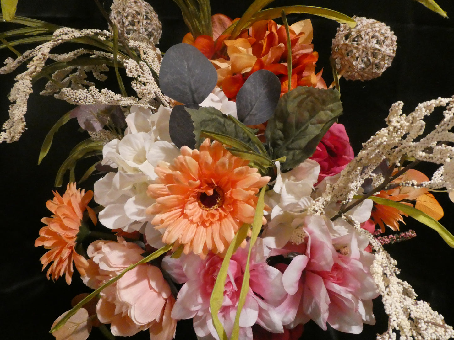 Peachy Pink & Creme Lushness in Mid Glass fluted vase