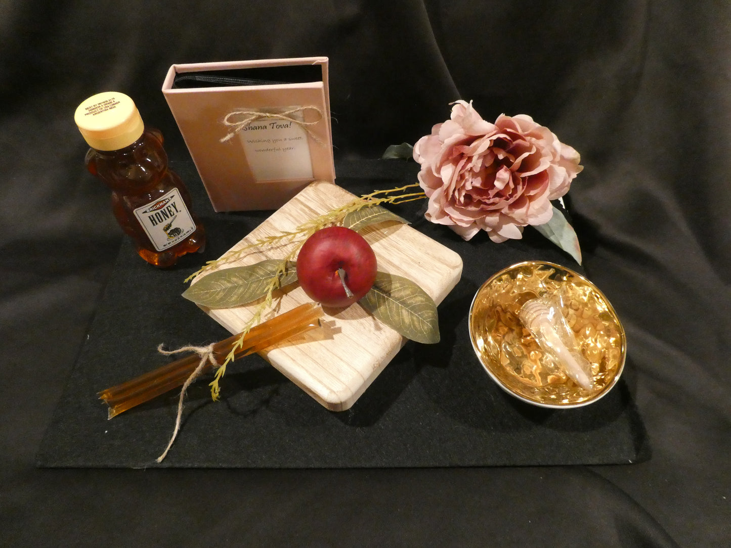 Rosh Hashana Gifting Tray with Honey Dish and Riser