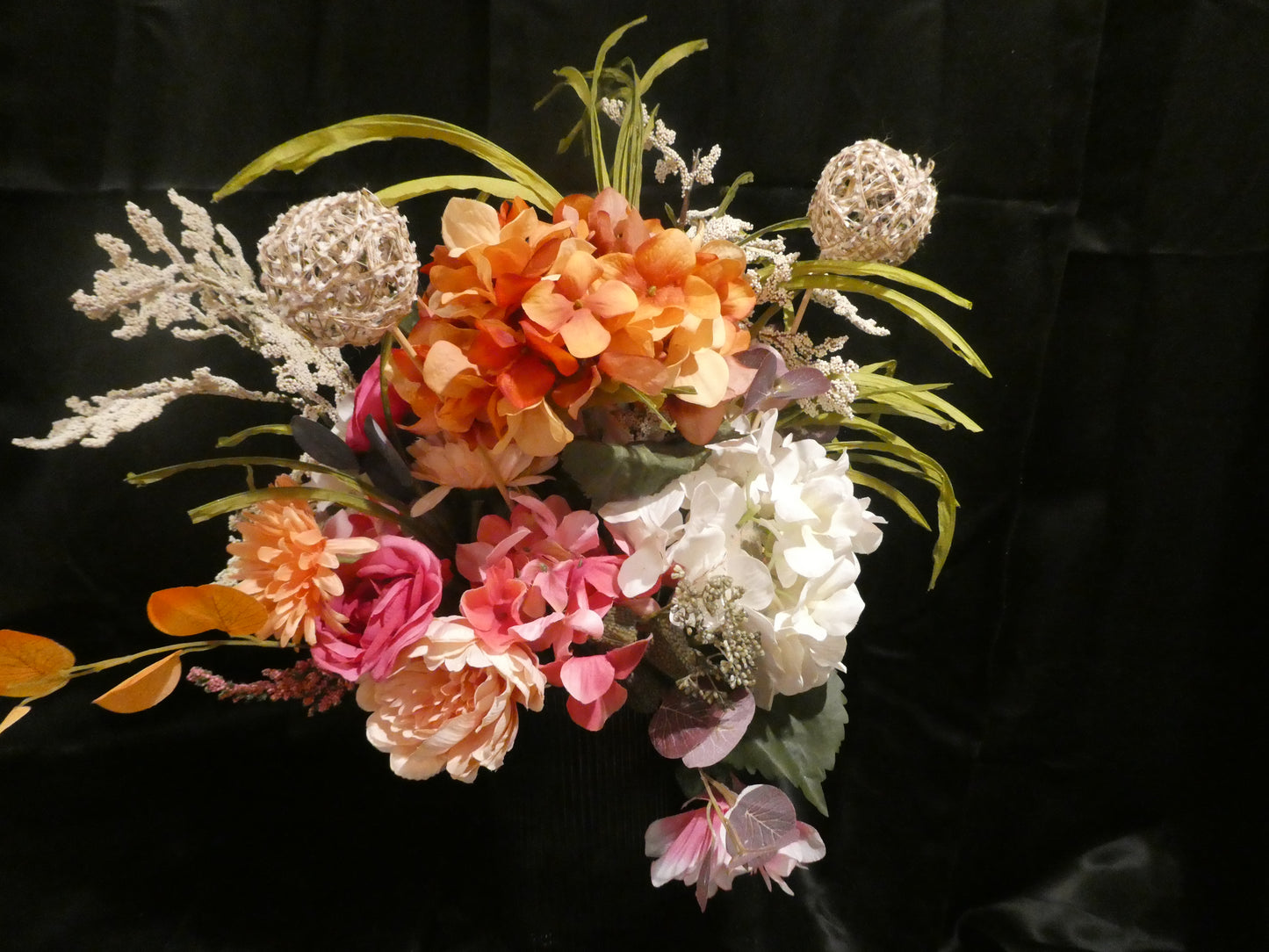 Peachy Pink & Creme Lushness in Mid Glass fluted vase